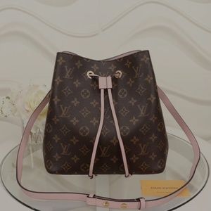LOUIS VUITTON Monogram Neonoe Rose Poudre
